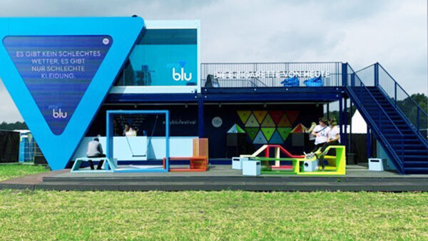 Event Furniture and festival furniture are produced on request in communication with the client, creating an interwave-like pattern of color and form.