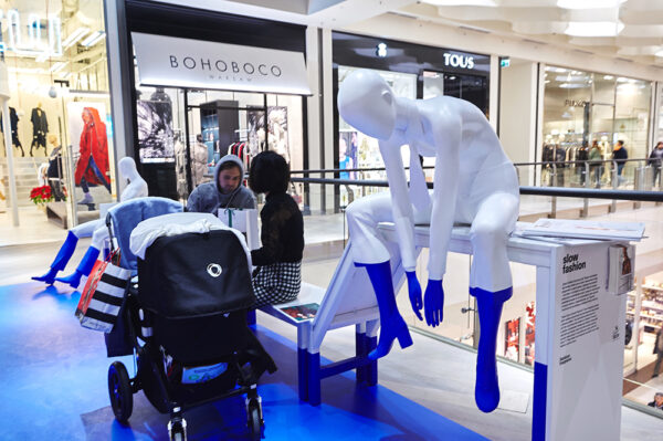shopping mall installation